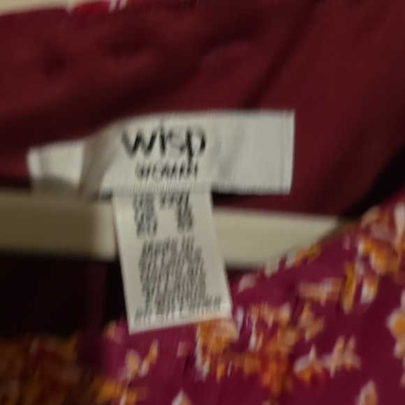 Red Sleeveless Crew Neck Midi Sundress - Picture 3 of 5